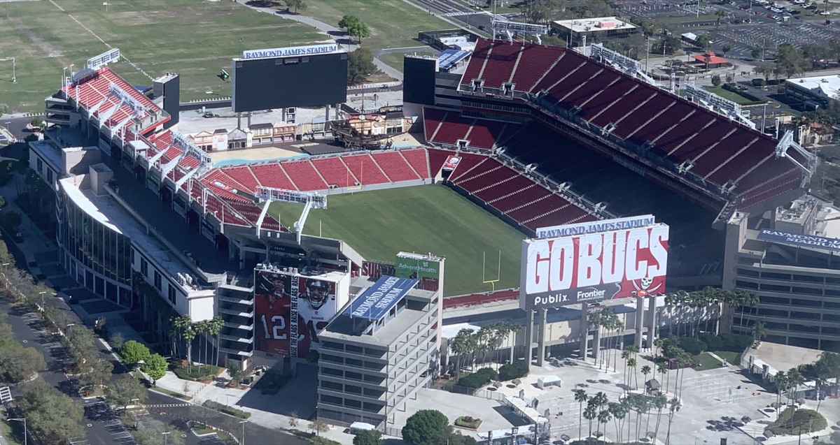 Raymond James Stadium, North Tampa